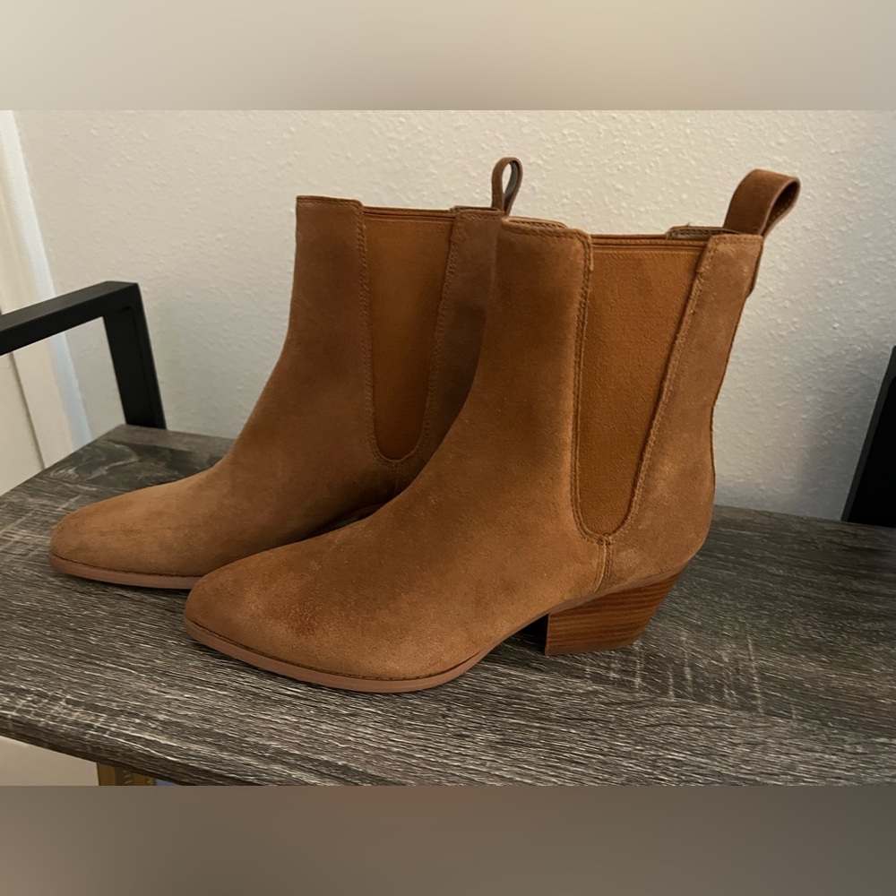 Michael Kors Kinlee Suede Ankle Booties